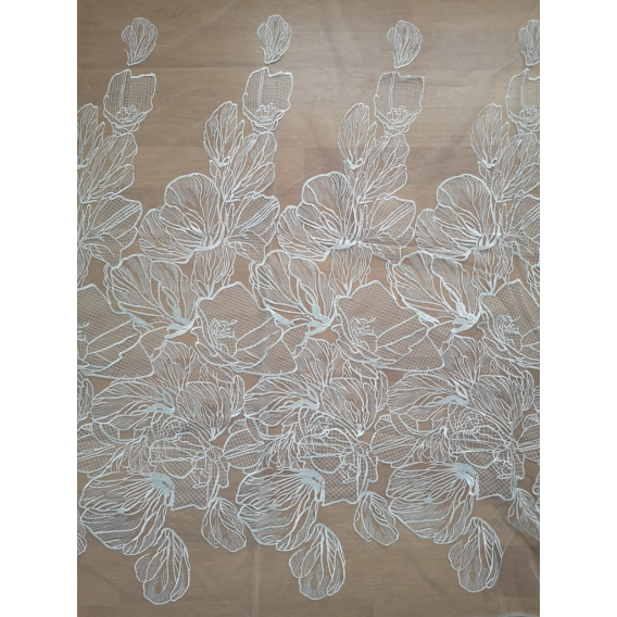 Tulle embroidery fabric