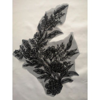 Big tulle patch