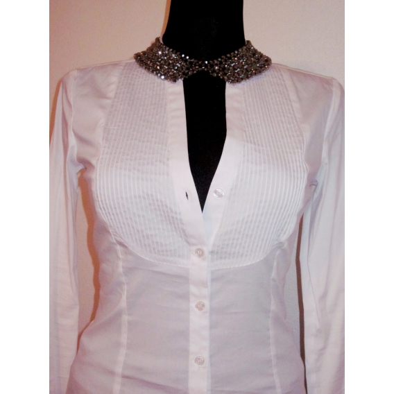 Neckline 10%OFF